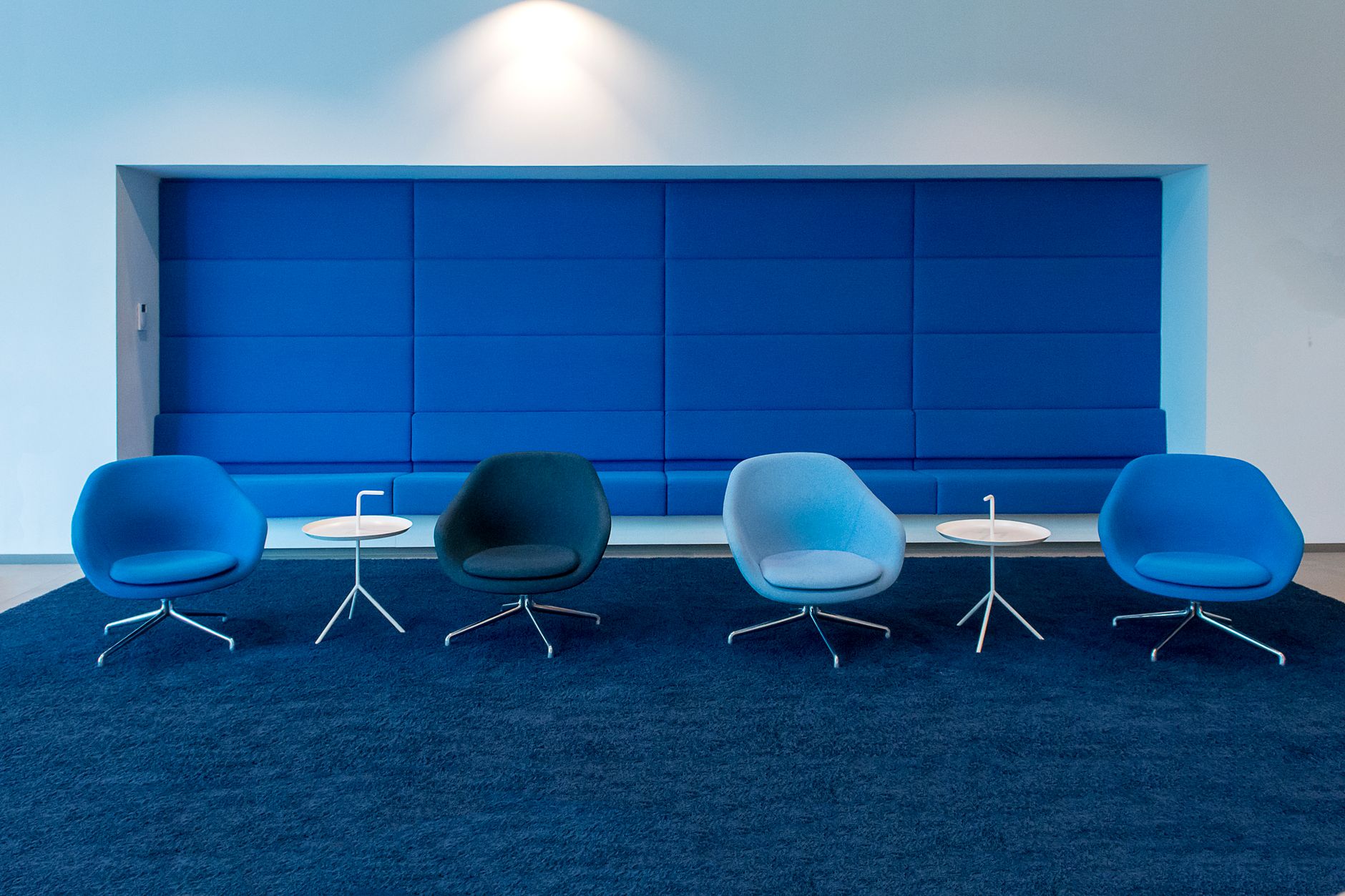 Loungeområde i et moderne kontor